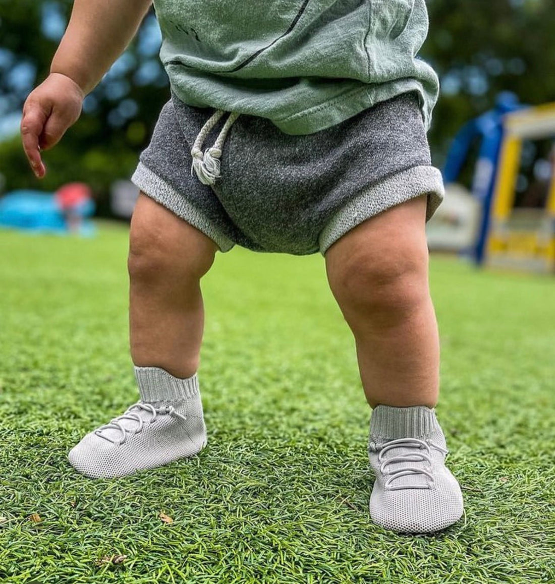 9 Tips to Help a Baby Start Walking - HARTS Bootees