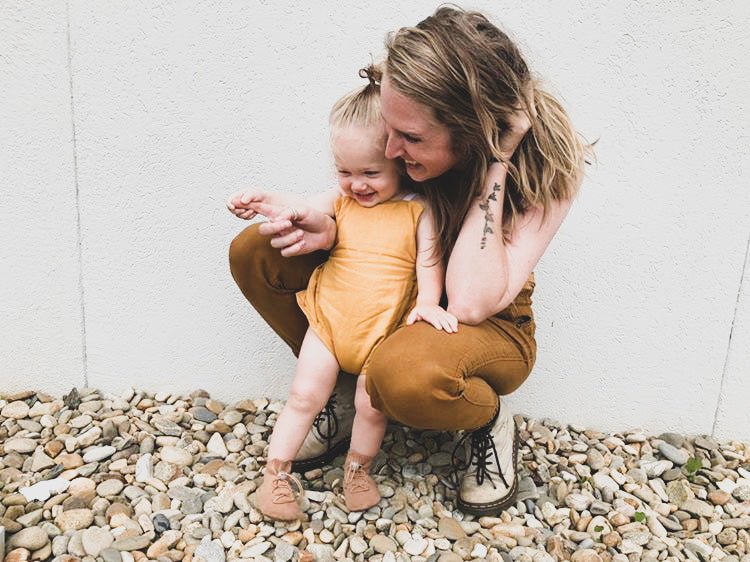 Top 10 Tips on How to Become an Effortlessly Stylish Mom - HARTS Bootees how to be a stylish mom, how to have cool mom style, baby style, takign time for yourself as a new mom, mom hacks, taking time for yourself