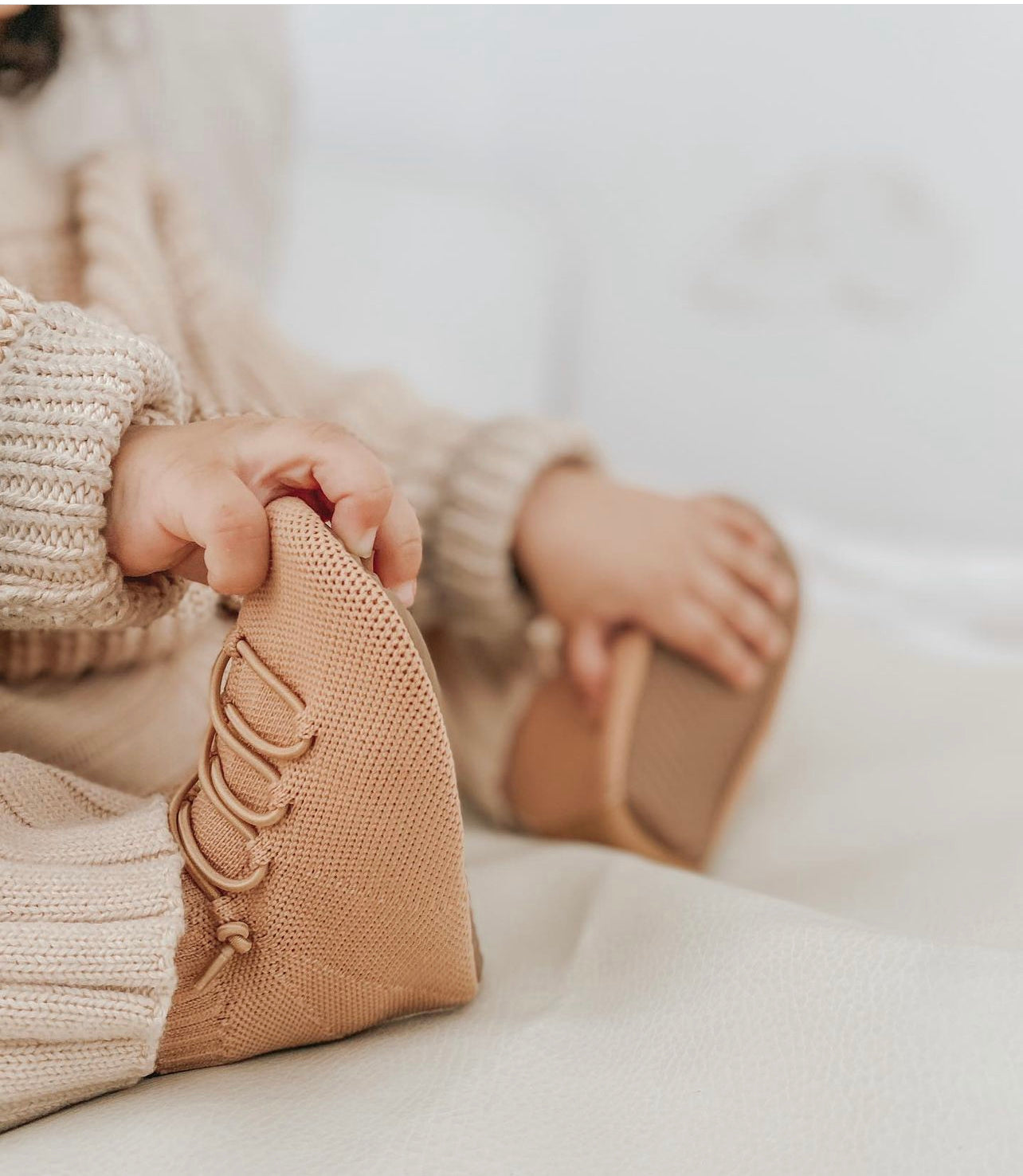 When shopping for the best shoes for your little one, it’s important to choose the right style for each stage of development. For an 18-month-old, you’ll want shoes that support their growing feet, like learning to walk shoes with soft, flexible soles. For first-time walkers, shoes that offer both comfort and stability are essential, especially when choosing the best shoes for first-time walkers or shoes for an 18-month-old. 
